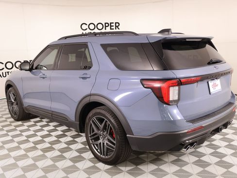 Used 2025 Ford Explorer ST w/ Sun And Sound Package AWD/4WD image 25