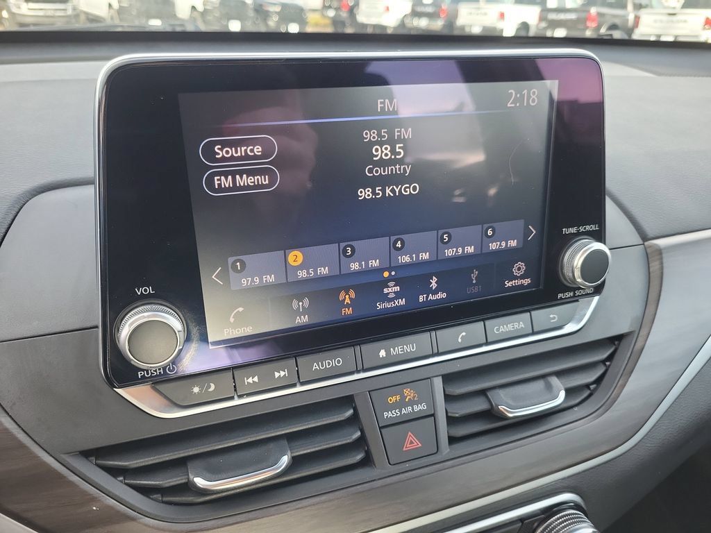 Used 2023 Nissan Altima 2.5 SV FWD image 19