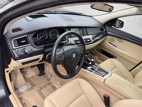 Used 2013 BMW 535i Gran Turismo xDrive image 11