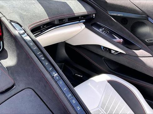 Used 2023 Chevrolet Corvette Stingray Premium Conv w/ 3LT RWD image 27