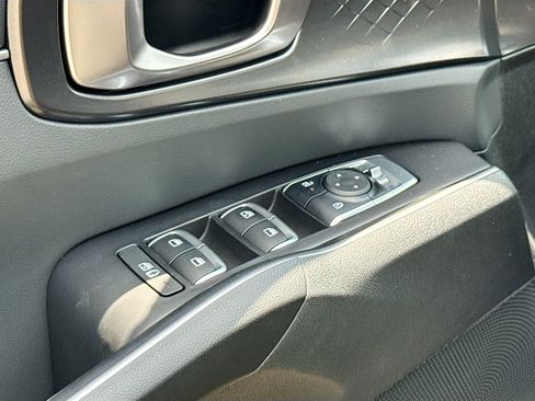 New 2026 Kia Sorento S FWD image 8
