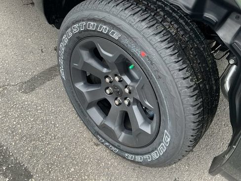 New 2026 RAM 1500 Big Horn AWD/4WD image 16
