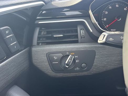 Used 2023 Audi A4 2.0T Premium w/ Convenience Package image 19