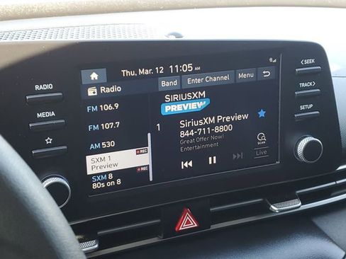 Used 2023 Hyundai Elantra SEL w/ Preferred Accessory Package image 17