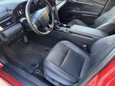 Used 2025 Toyota Camry XSE image 13