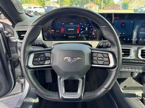 Used 2024 Ford Mustang Premium image 6