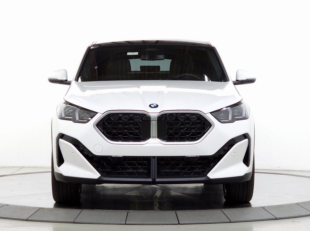 Used 2026 BMW X2 xDrive28i w/ Convenience Package AWD/4WD image 2