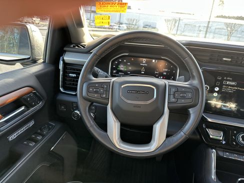 Used 2022 GMC Sierra 1500 Denali image 18