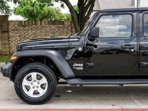 Used 2021 Jeep Wrangler Unlimited Sport image 22