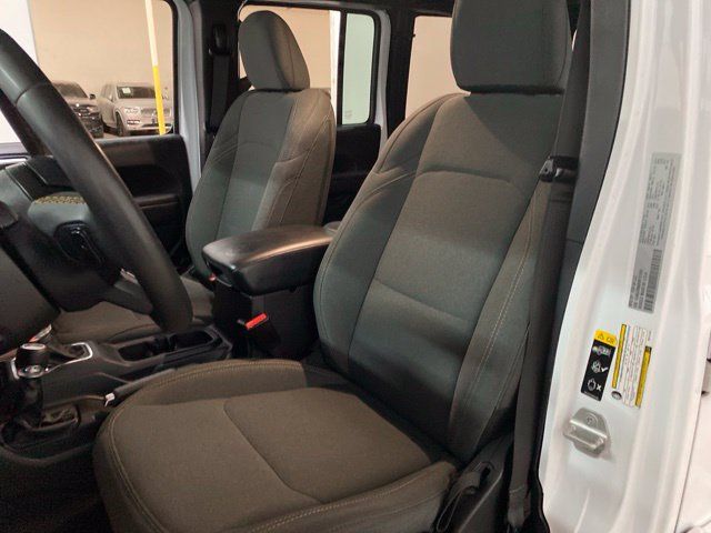 Used 2024 Jeep Wrangler Unlimited AWD/4WD image 65