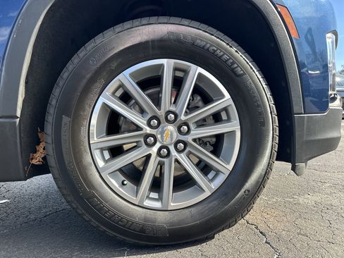 Used 2022 Chevrolet Traverse LT w/ LPO, Floor Liner Package image 13