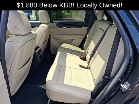 Used 2017 Cadillac XT5 Luxury AWD/4WD image 13
