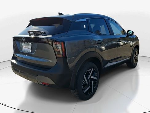 New 2026 Nissan Kicks SV w/ Charging Package FWD image 8