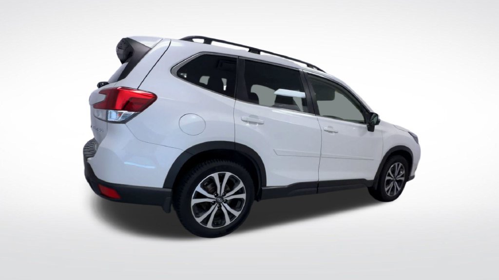 Used 2022 Subaru Forester Limited AWD/4WD image 8