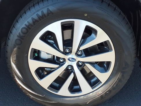 Certified 2025 Subaru Outback w/ Popular Package #1A image 10