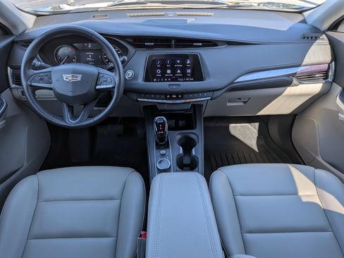 Used 2023 Cadillac XT4 Luxury image 13