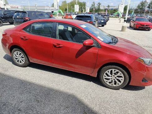 Used 2018 Toyota Corolla LE image 13
