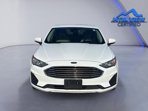 Used 2019 Ford Fusion SE image 9