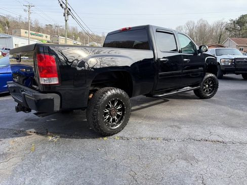 Used 2014 GMC Sierra 2500 Denali w/ Suspension Package, Off-Road image 80