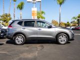 Used 2016 Nissan Rogue SV image 4