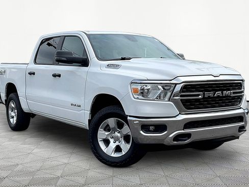 Used 2024 RAM 1500 Big Horn AWD/4WD image 2