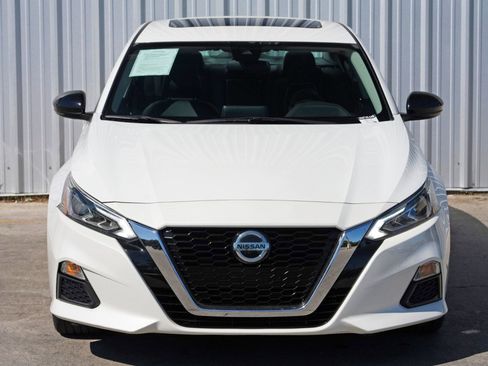 Used 2021 Nissan Altima 2.5 SR w/ SR Premium Package image 37