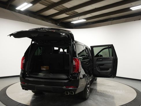 New 2026 GMC Yukon XL AT4 w/ AT4 Premium Plus Package AWD/4WD image 14