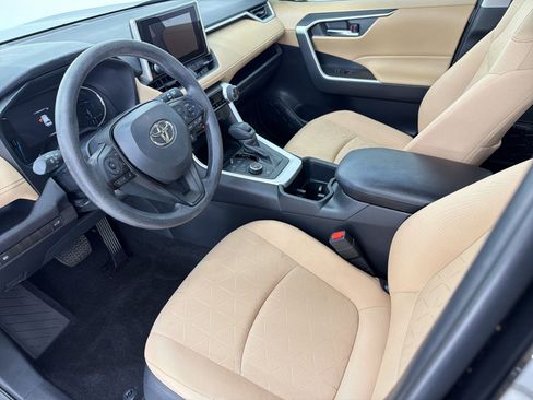 Used 2025 Toyota RAV4 XLE w/ Convenience Package AWD/4WD image 23