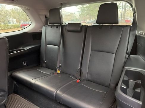 Used 2024 Toyota Grand Highlander Limited image 21