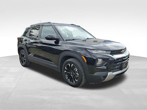 Used 2023 Chevrolet TrailBlazer LT w/ Convenience Package FWD image 1