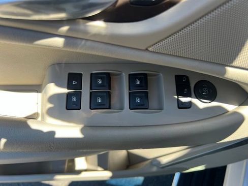 Used 2017 Cadillac Escalade ESV Premium Luxury AWD/4WD image 20