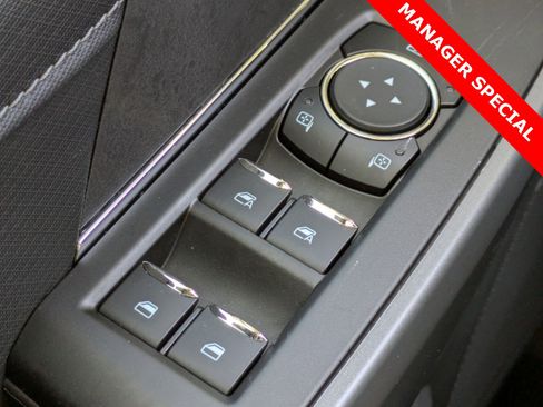 New 2025 Ford F150 XLT w/ Equipment Group 301A Standard image 25