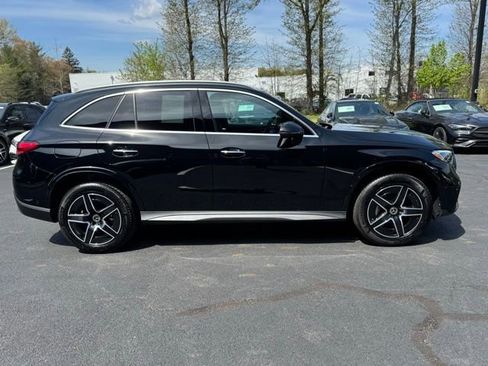 Used 2026 Mercedes-Benz GLC 300 4MATIC image 2
