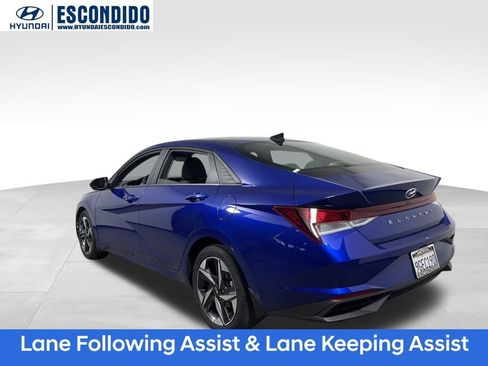 Used 2023 Hyundai Elantra SEL w/ Convenience Package image 3