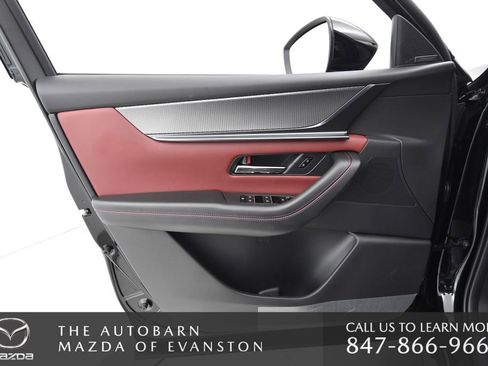 Certified 2025 MAZDA CX-70 Plug-In Hybrid w/ Premium Plus image 34