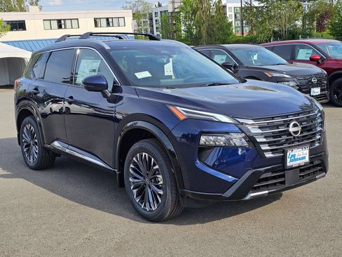 New 2026 Nissan Rogue Platinum w/ Platinum Premium Package AWD/4WD image 3