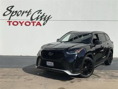 Certified 2024 Toyota Highlander XSE