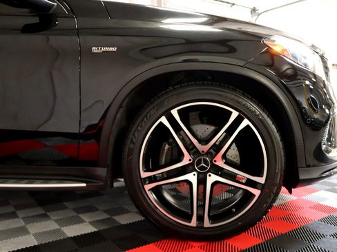 Used 2019 Mercedes-Benz GLE 43 AMG GLE 43 Sport Utility 4D w/ Premium 3 Package image 11