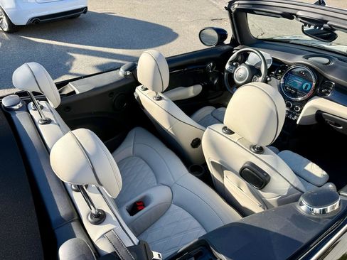 Used 2023 MINI Cooper S w/ Signature Upholstery Package FWD image 27
