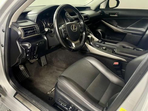 Used 2018 Lexus IS 300 IS 300 w/ Accessory Package 2 image 12