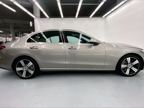 Used 2023 Mercedes-Benz C 300 Sedan image 6