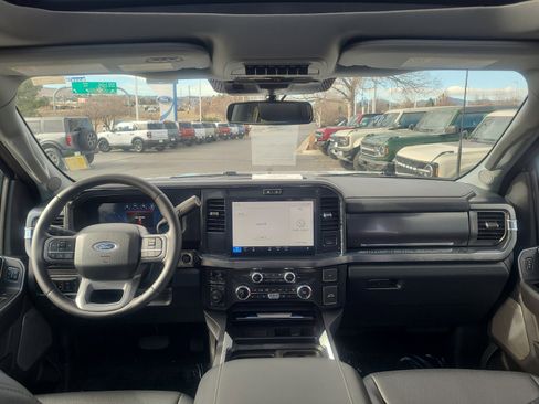 Certified 2025 Ford F350 Lariat w/ Black Appearance Package image 21