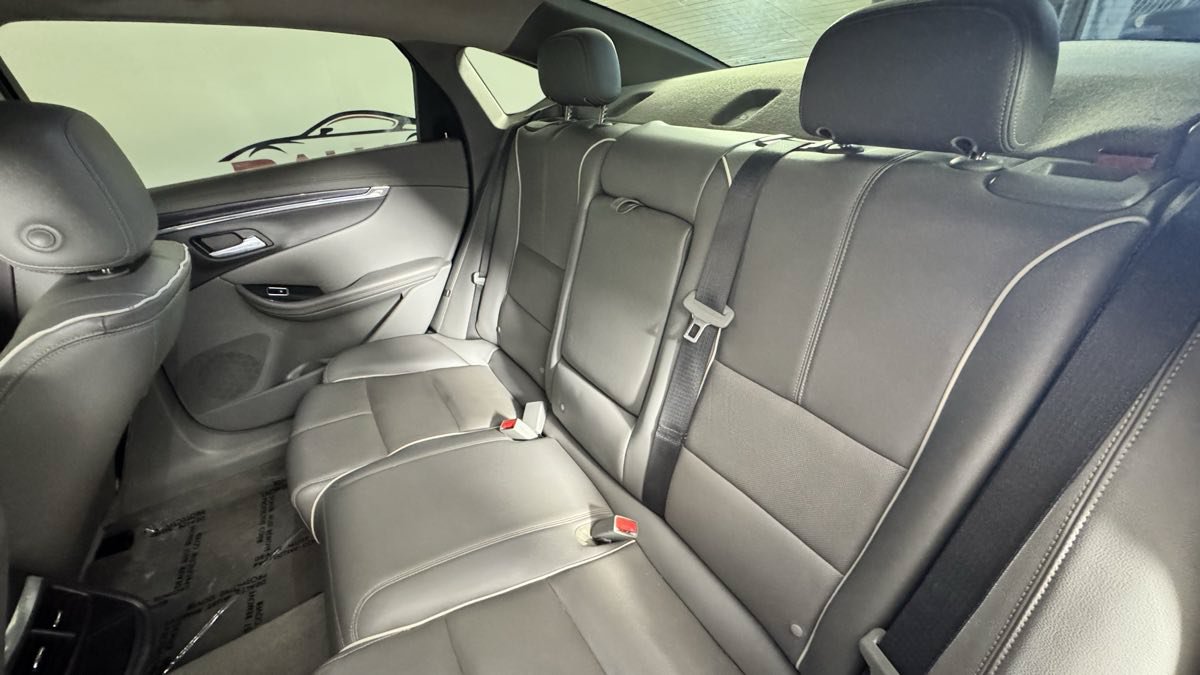 Used 2017 Chevrolet Impala Premier FWD image 30