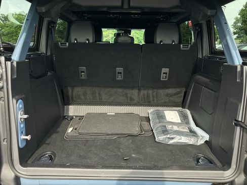 Used 2023 Ford Bronco Wildtrak AWD/4WD image 33