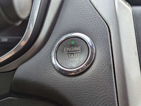 Used 2020 Ford Fusion SE FWD image 26