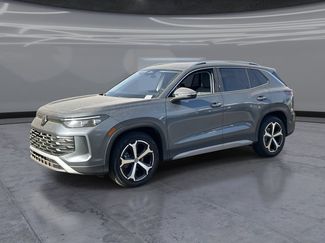 New 2026 Volkswagen Tiguan SE FWD video 1