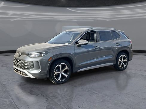 New 2026 Volkswagen Tiguan SE FWD image 1
