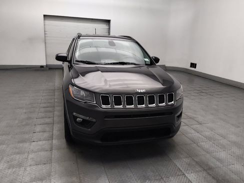 Used 2019 Jeep Compass Latitude FWD image 14