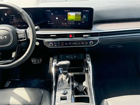 Certified 2024 Kia Sorento SX image 26