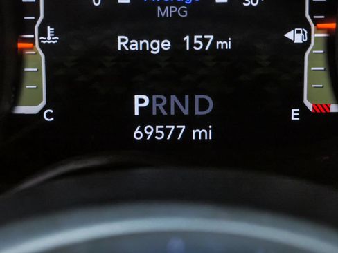 Used 2018 Jeep Wrangler Unlimited Sahara AWD/4WD image 22